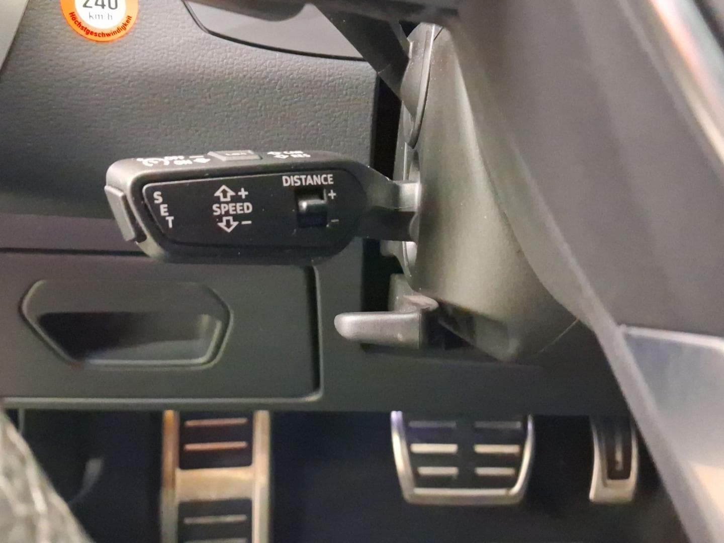 Bild über Audi S6 Avant TDI quattro tiptronic - für weitere Informationen kontaktieren Sie den Audi Partner