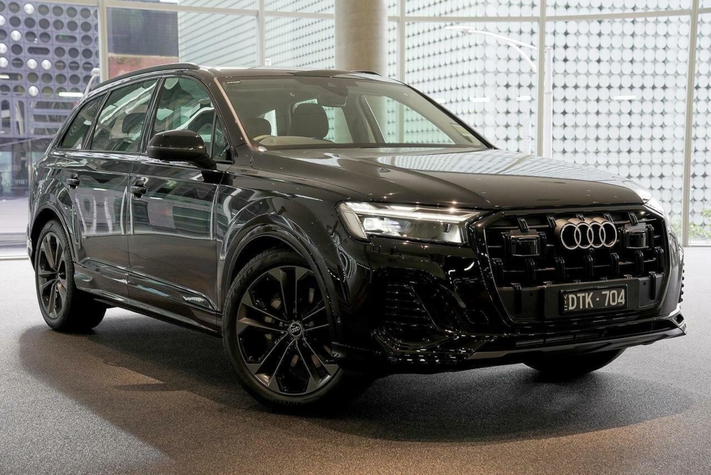 Image about Audi Q7 SUV TFSI quattro tiptronic