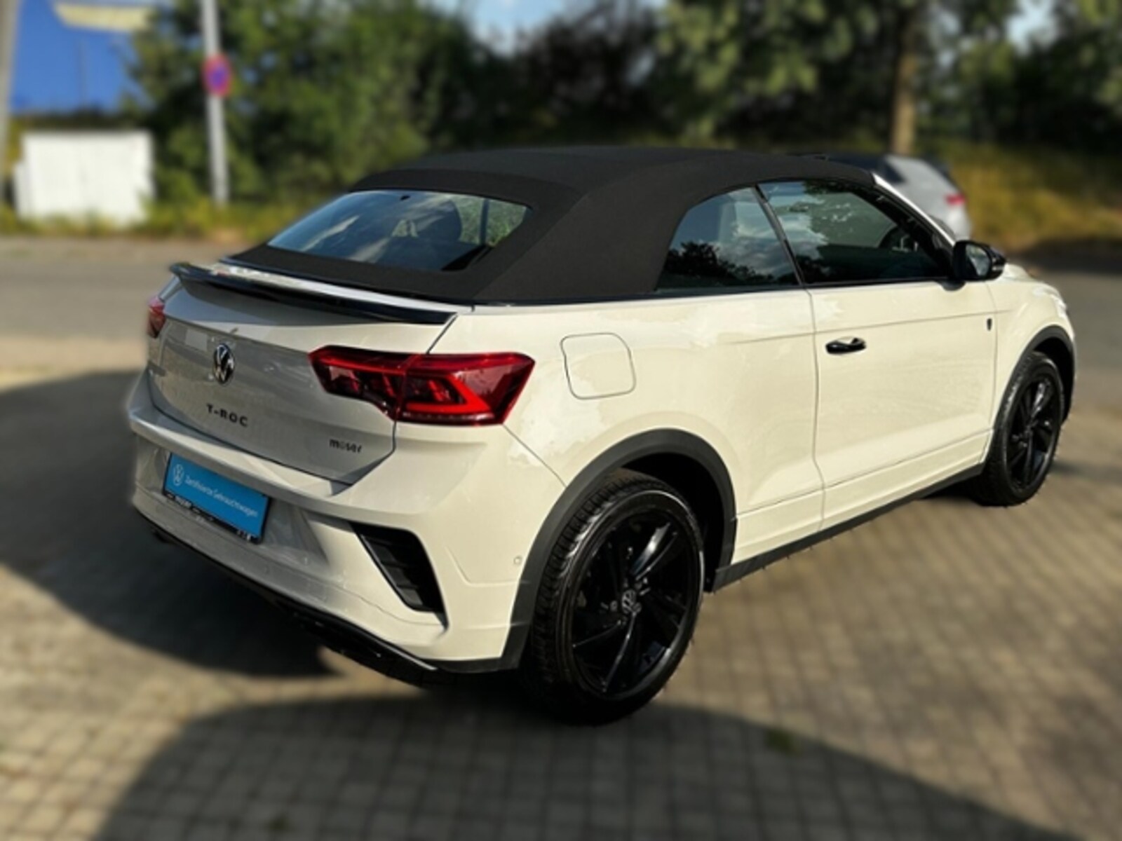 Volkswagen T-Roc Cabriolet – Bild 9