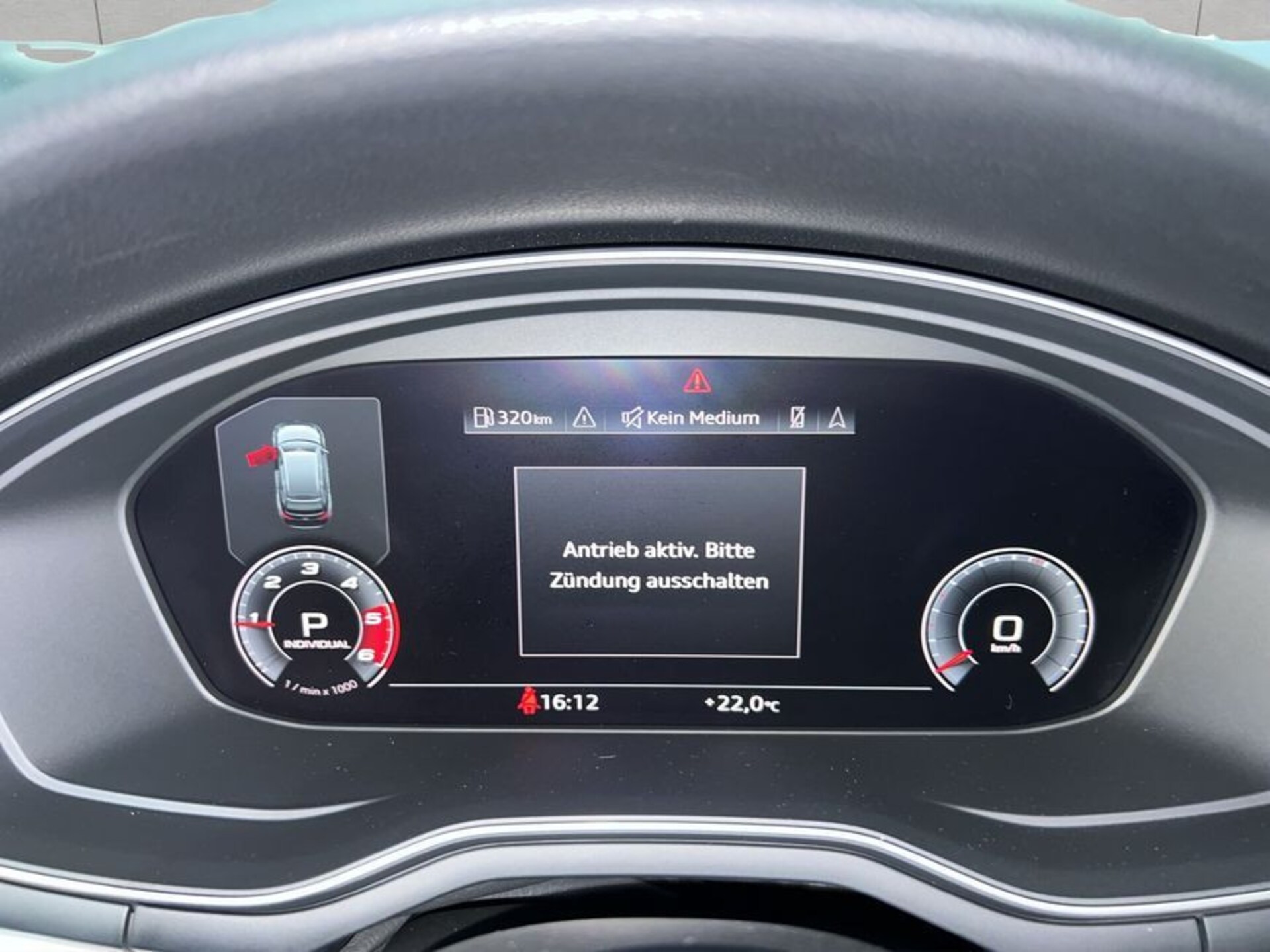 Audi A4 Avant S line