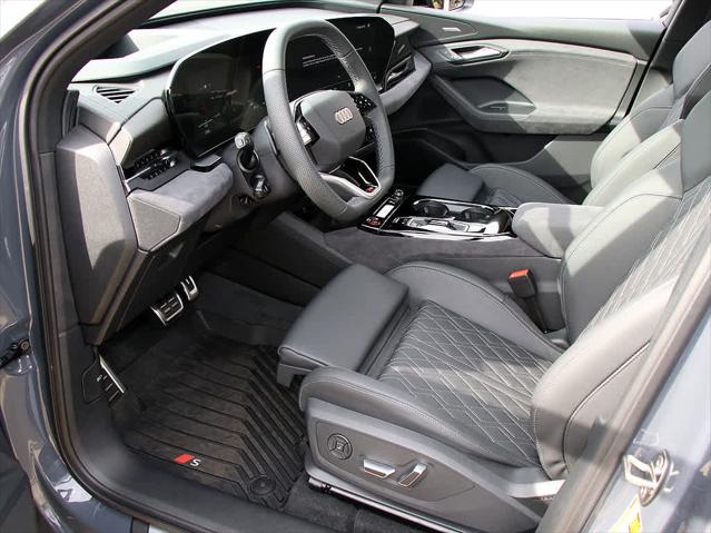 2025 AUDI SQ6 - Image 14