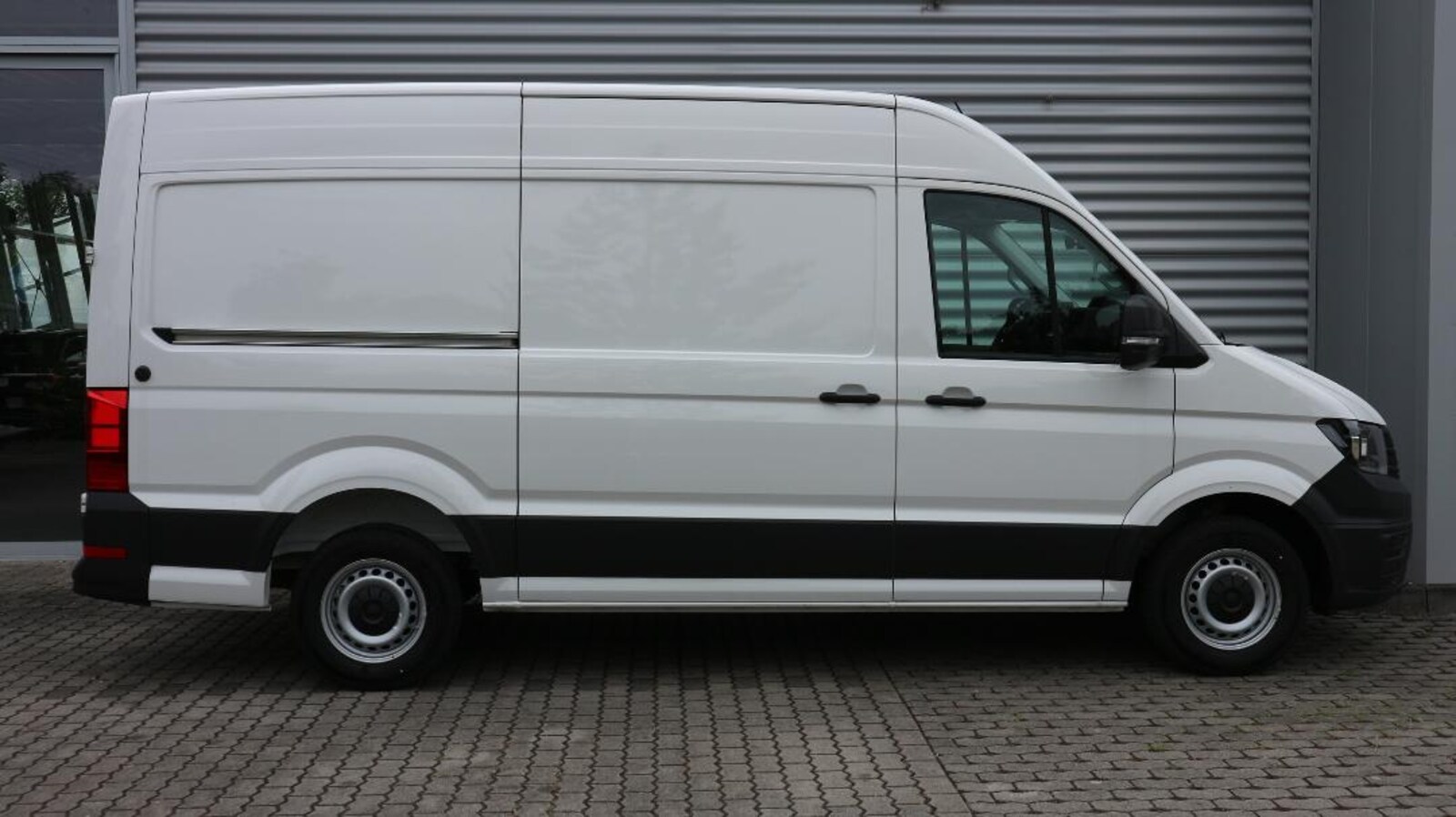 Volkswagen Crafter Kasten mittlerer Radstand – Bild 3