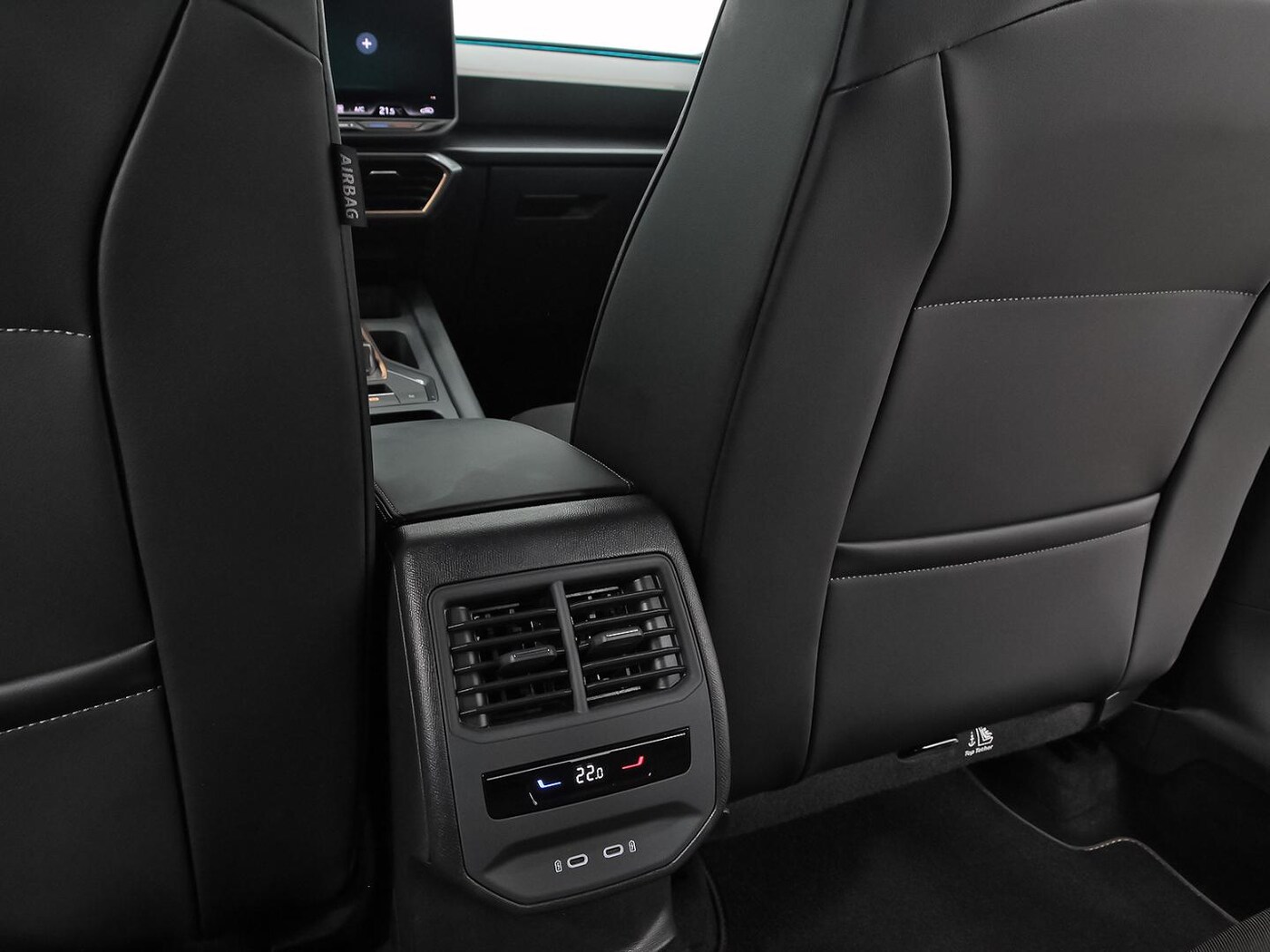 CUPRA Leon León 1.5 eTSI DSG 110 kW (150 CV) — photo 33