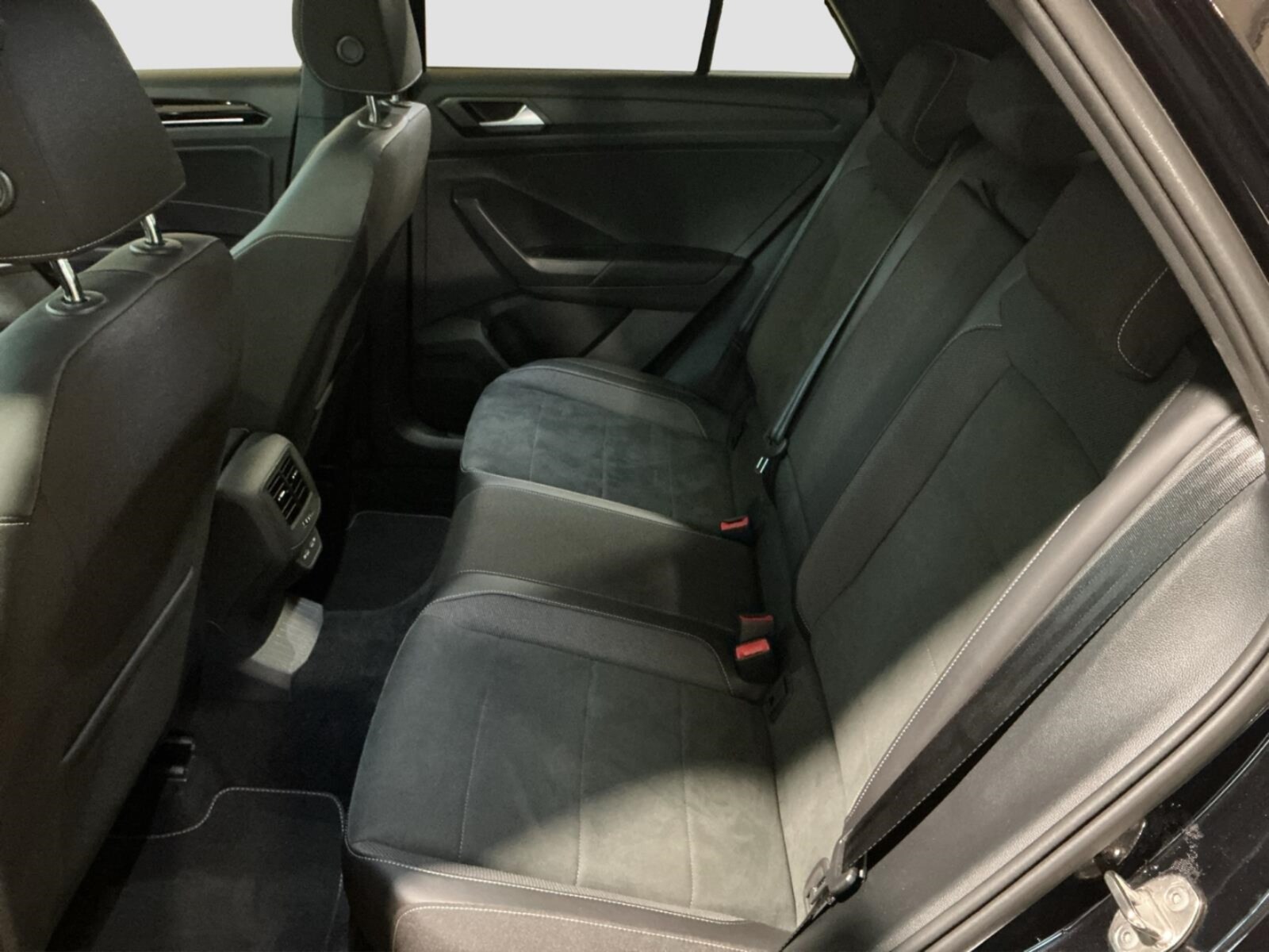 Volkswagen T-Roc – Bild 11