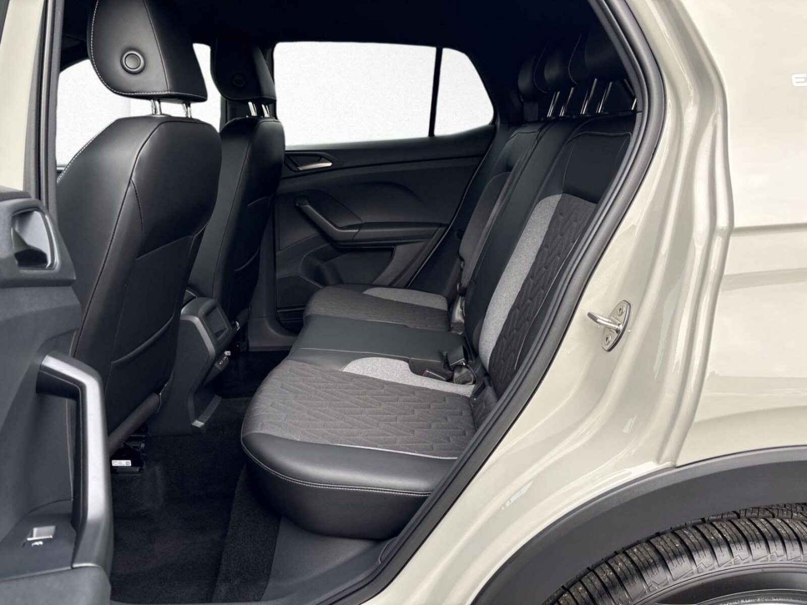 Volkswagen T-Cross – Bild 13