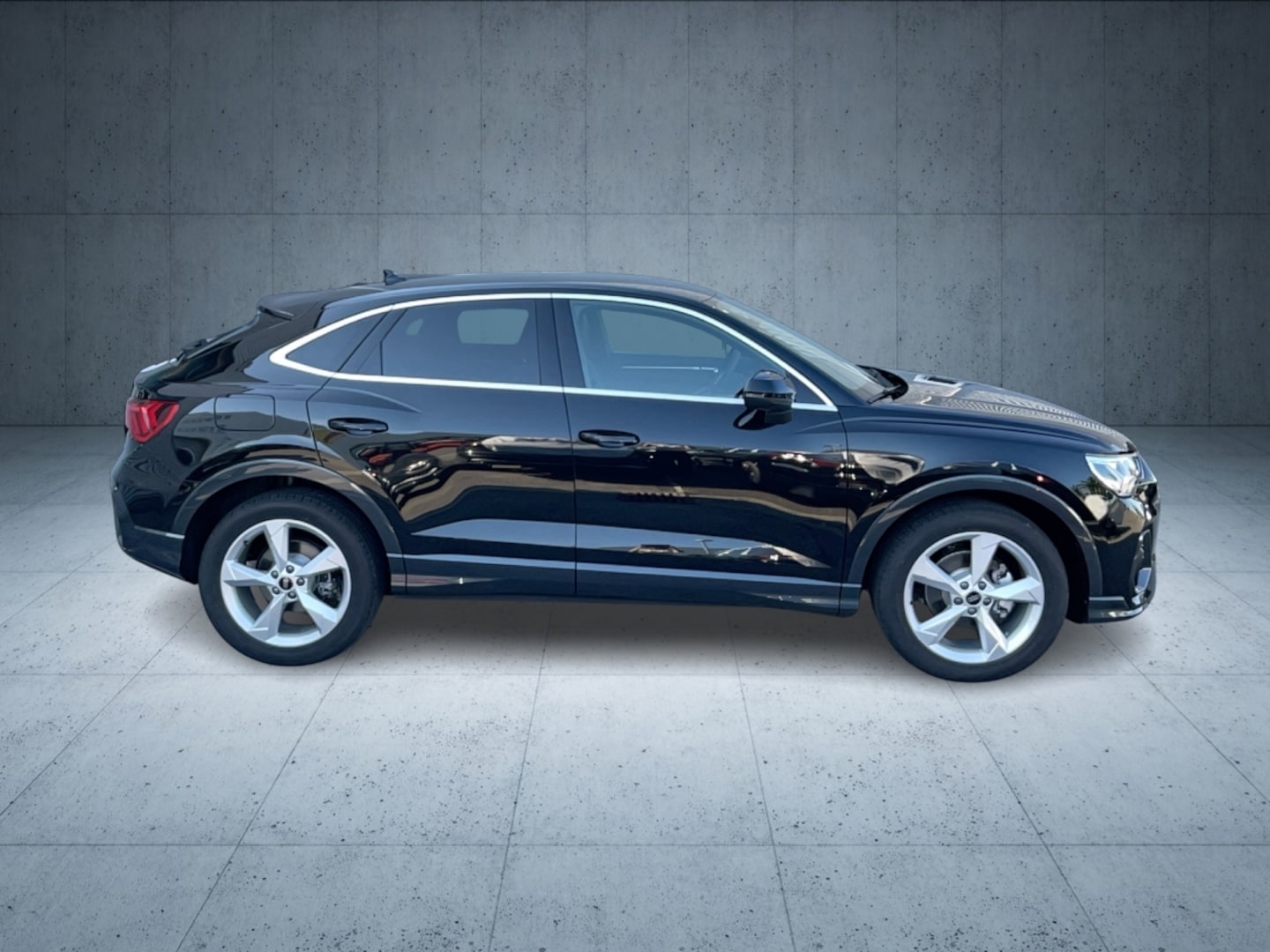 Bild über Audi Q3 Sportback 35 TDI S tronic - für weitere Informationen kontaktieren Sie den Audi Partner