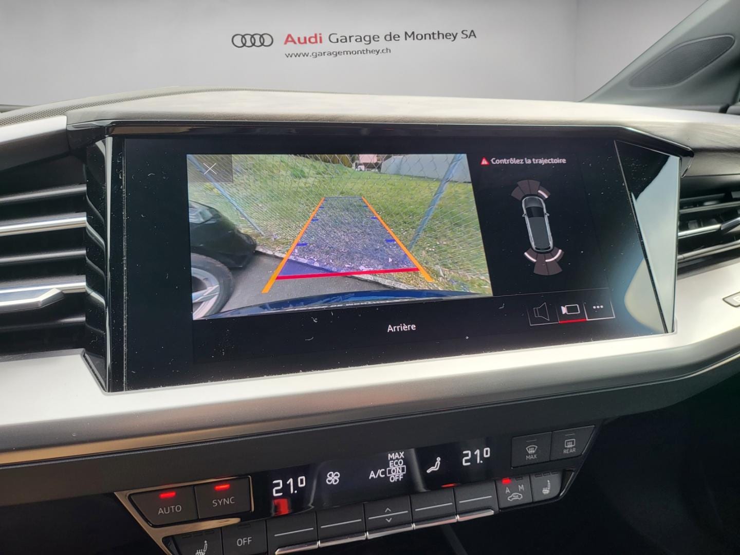 Bild über Audi Q4 e-tron 40 e-tron 150,00 kW - for more details contact your dealer