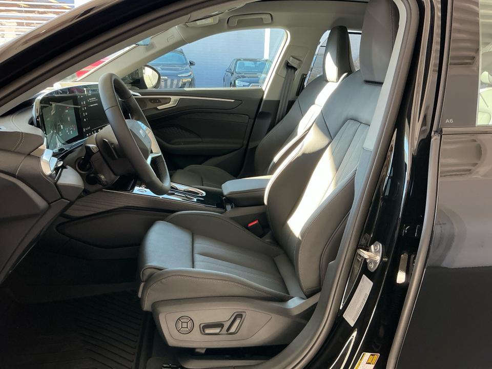2026 Audi A6 Premium Plus - Photo 30
