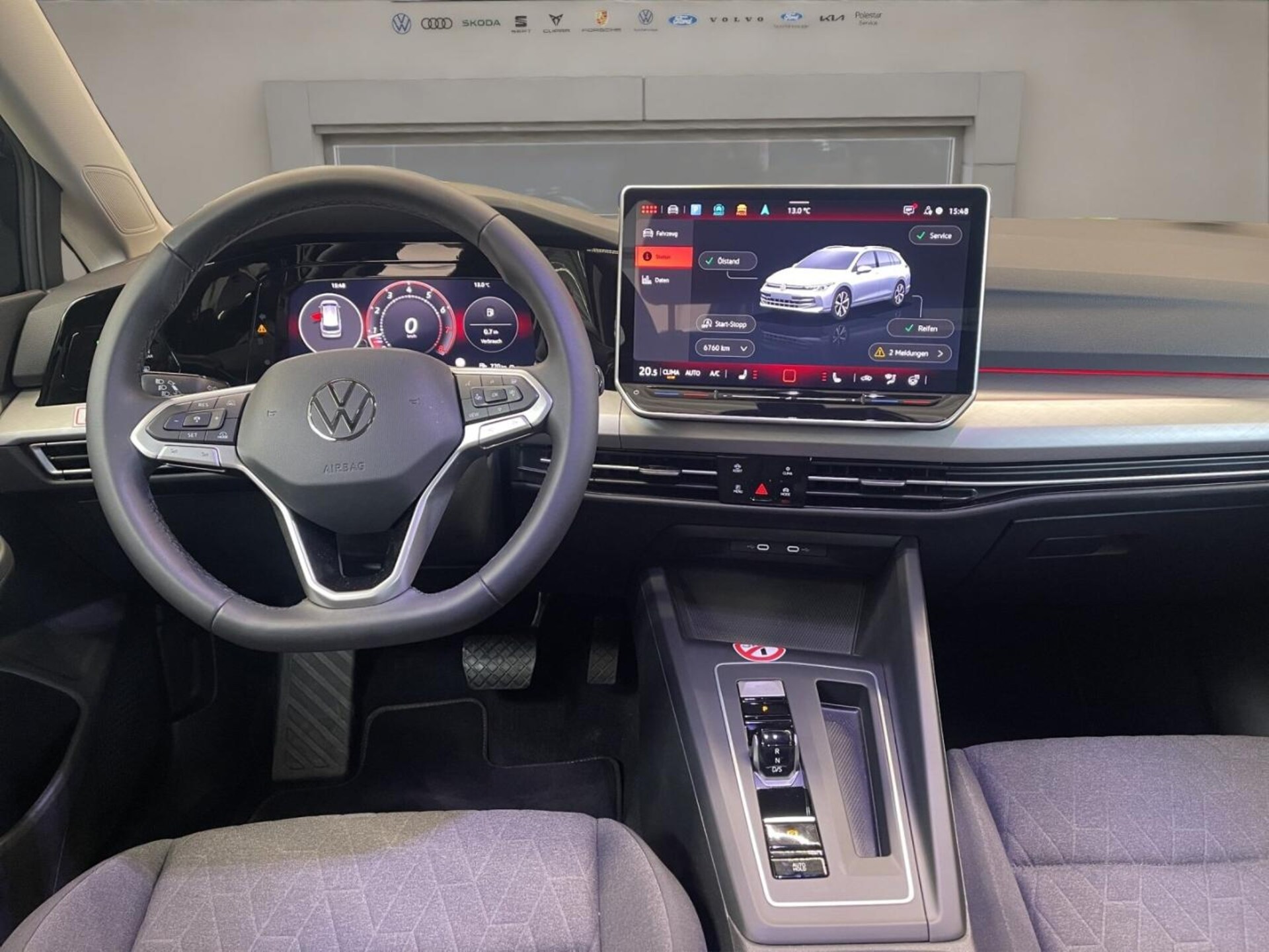 Volkswagen Golf Variant Life