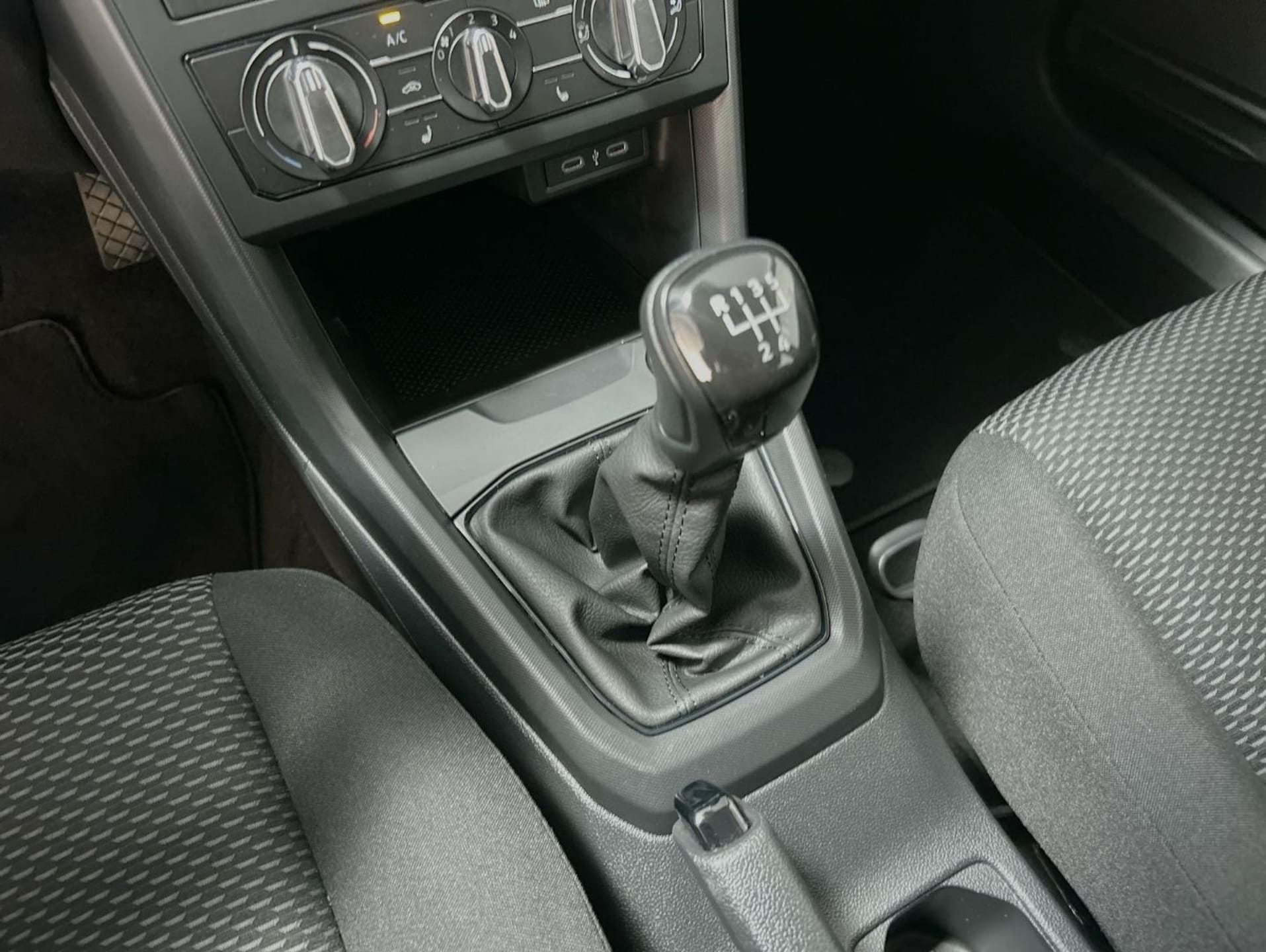 Volkswagen T-Cross Basis-Modell