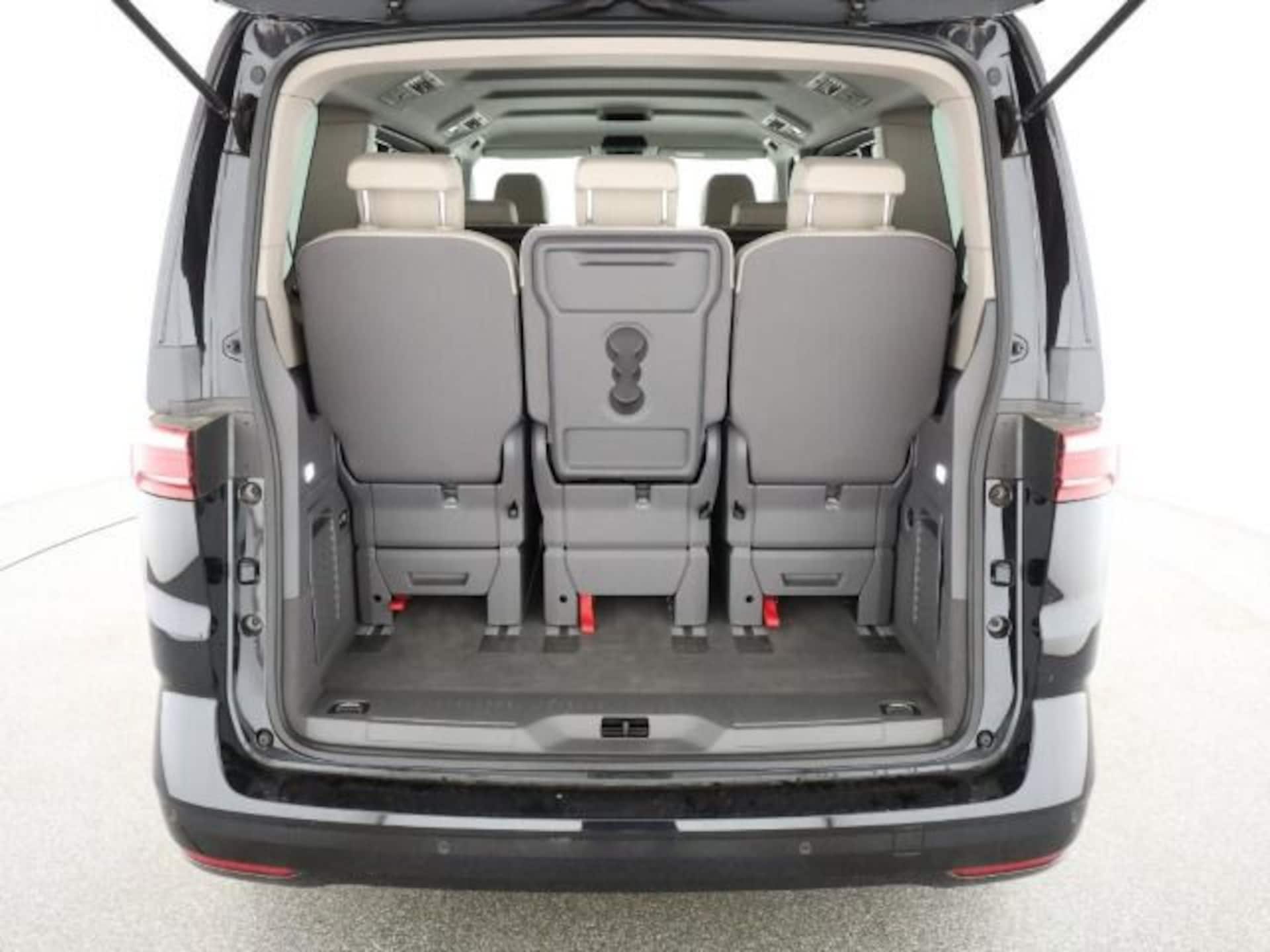 Volkswagen Multivan Basis-Modell