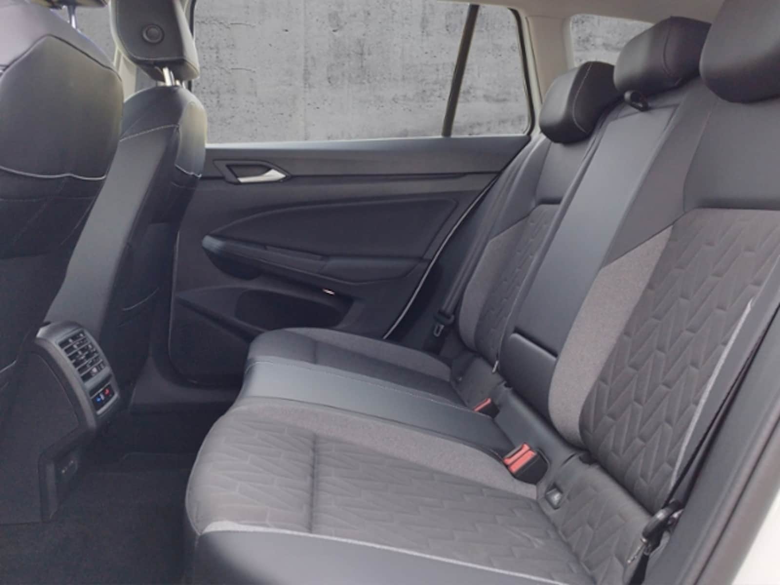 Volkswagen Golf Variant – Bild 11