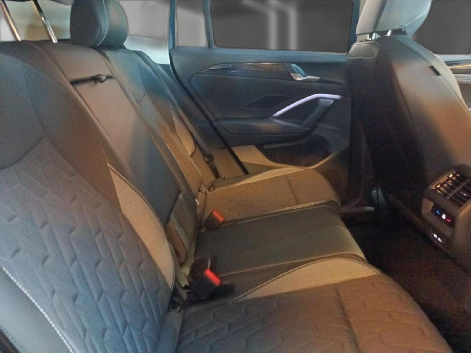 Volkswagen Tiguan – Bild 19