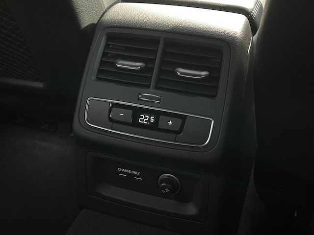 Audi A4 Avant 35 TDI S line 120(163) kW(PS) S tronic for more details contact your dealer