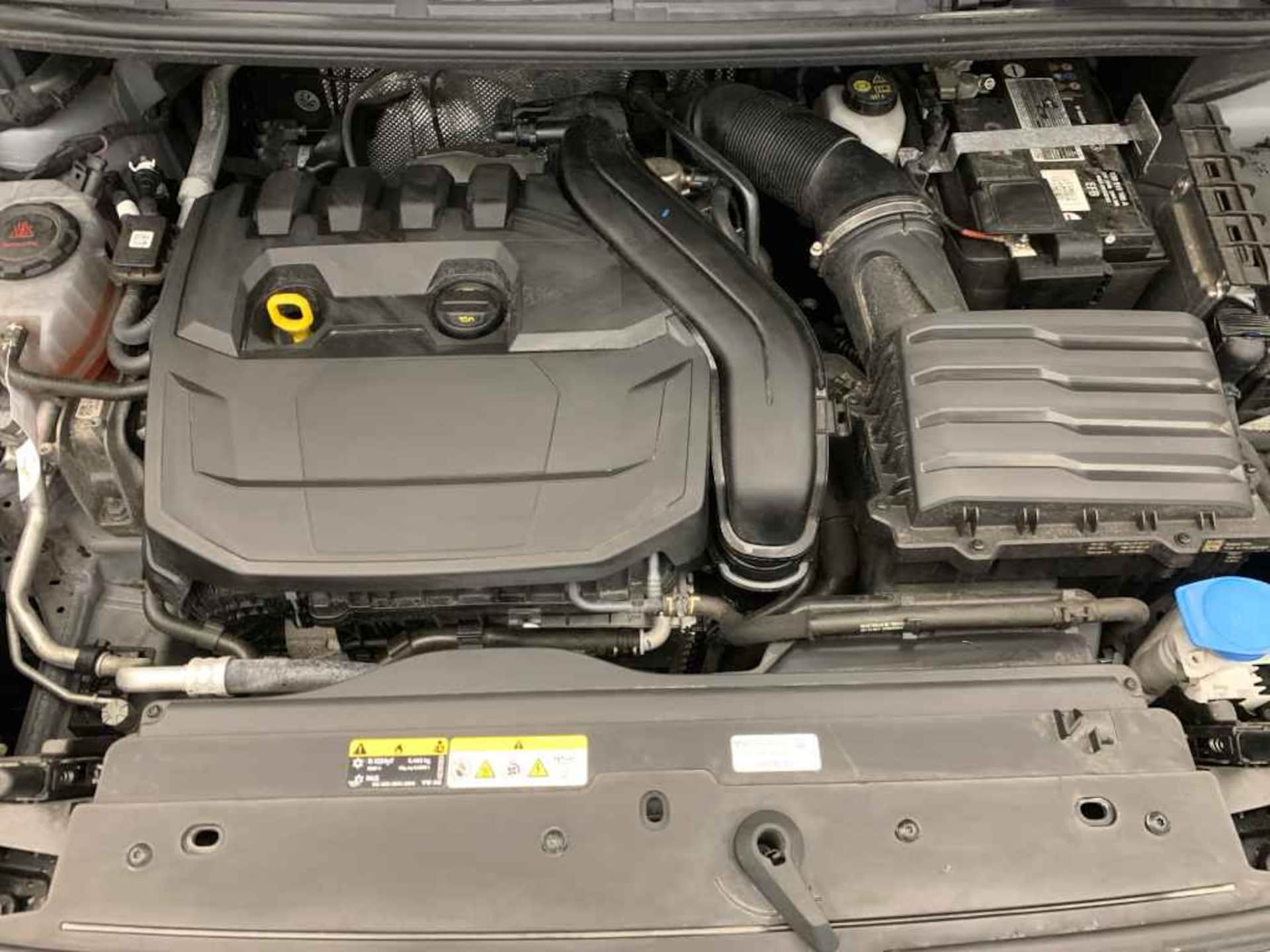 Volkswagen Caddy Basis-Modell