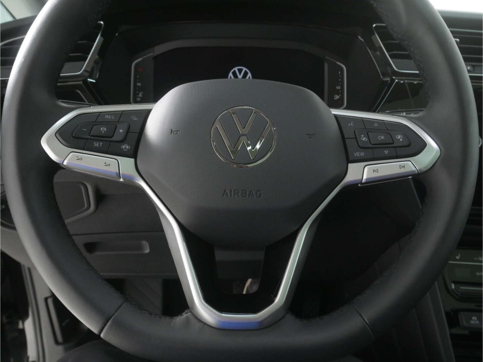 Volkswagen Touran – Bild 14