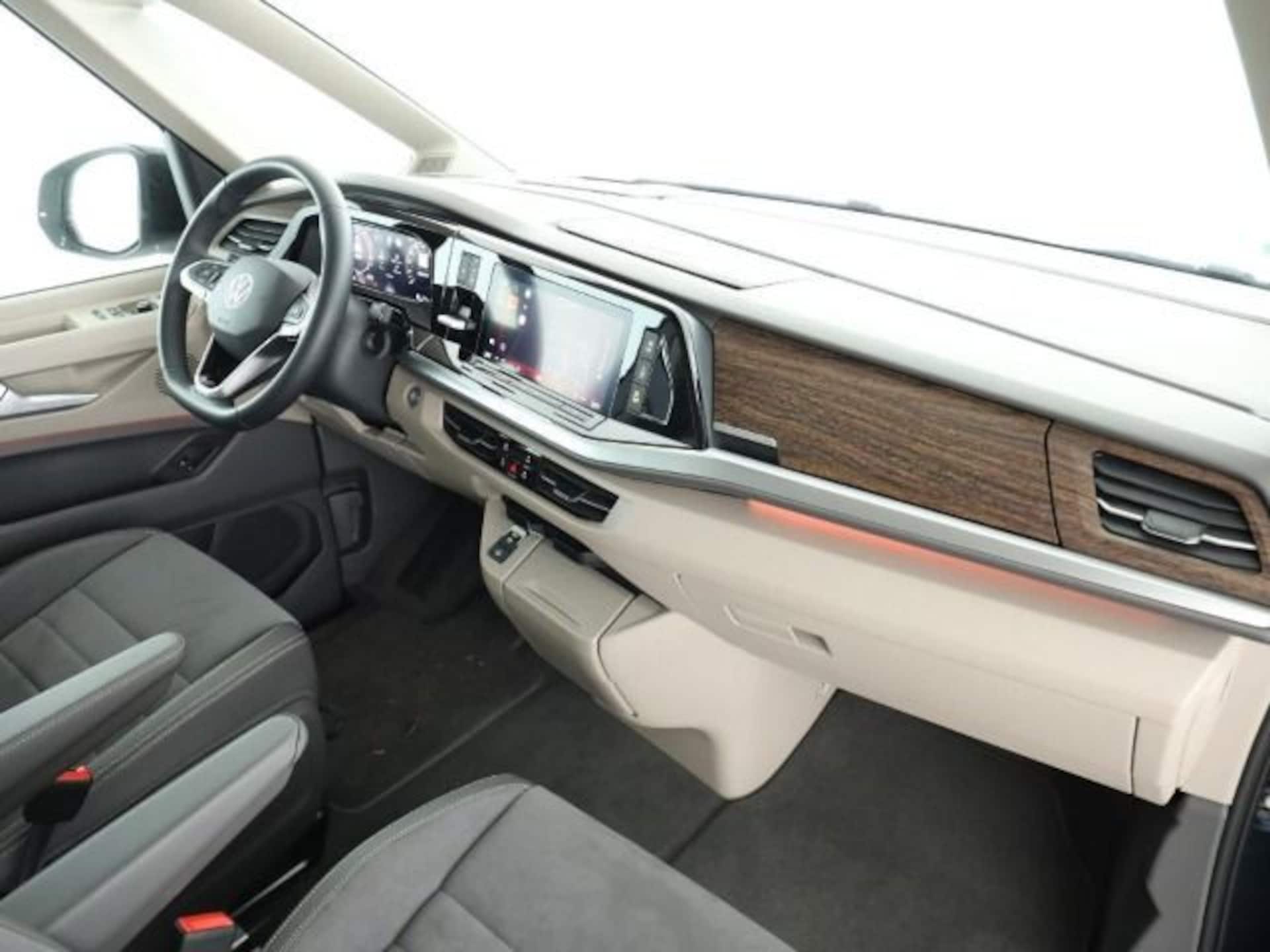 Volkswagen Multivan Style