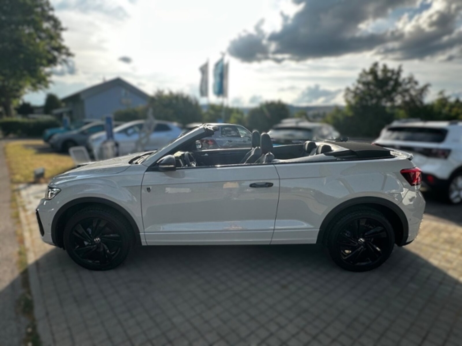 Volkswagen T-Roc Cabriolet – Bild 13