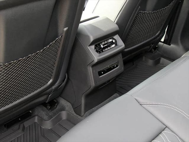 2025 AUDI SQ6 - Image 17