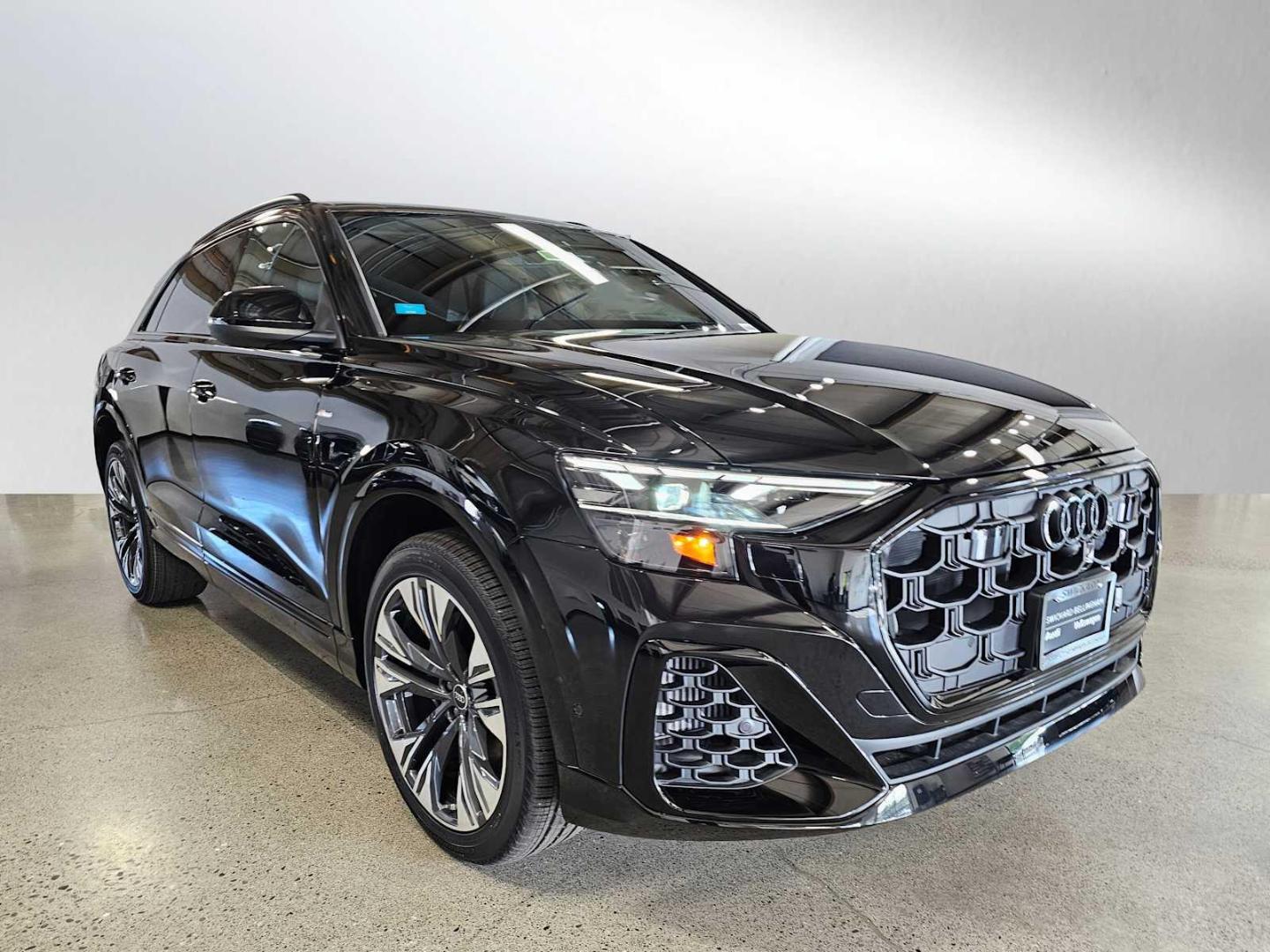 2025 Audi Q8