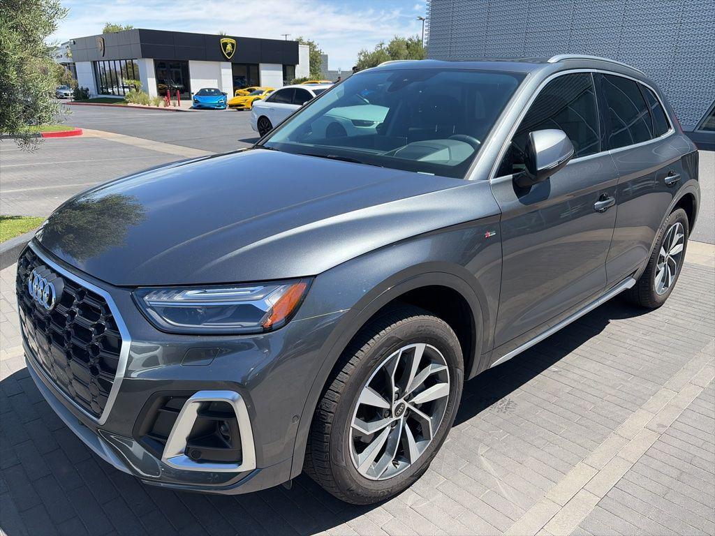2023 Audi Q5 45 Prestige's photo