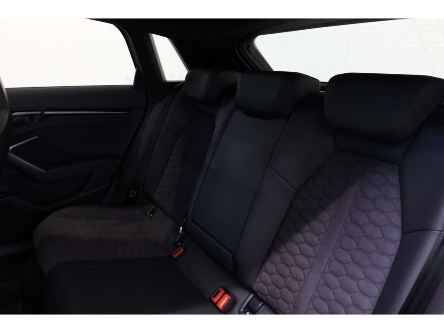 Bild über Audi RS 3 Sportback TFSI quattro 294 kW S tronic - für weitere Informationen kontaktieren Sie den Audi Partner