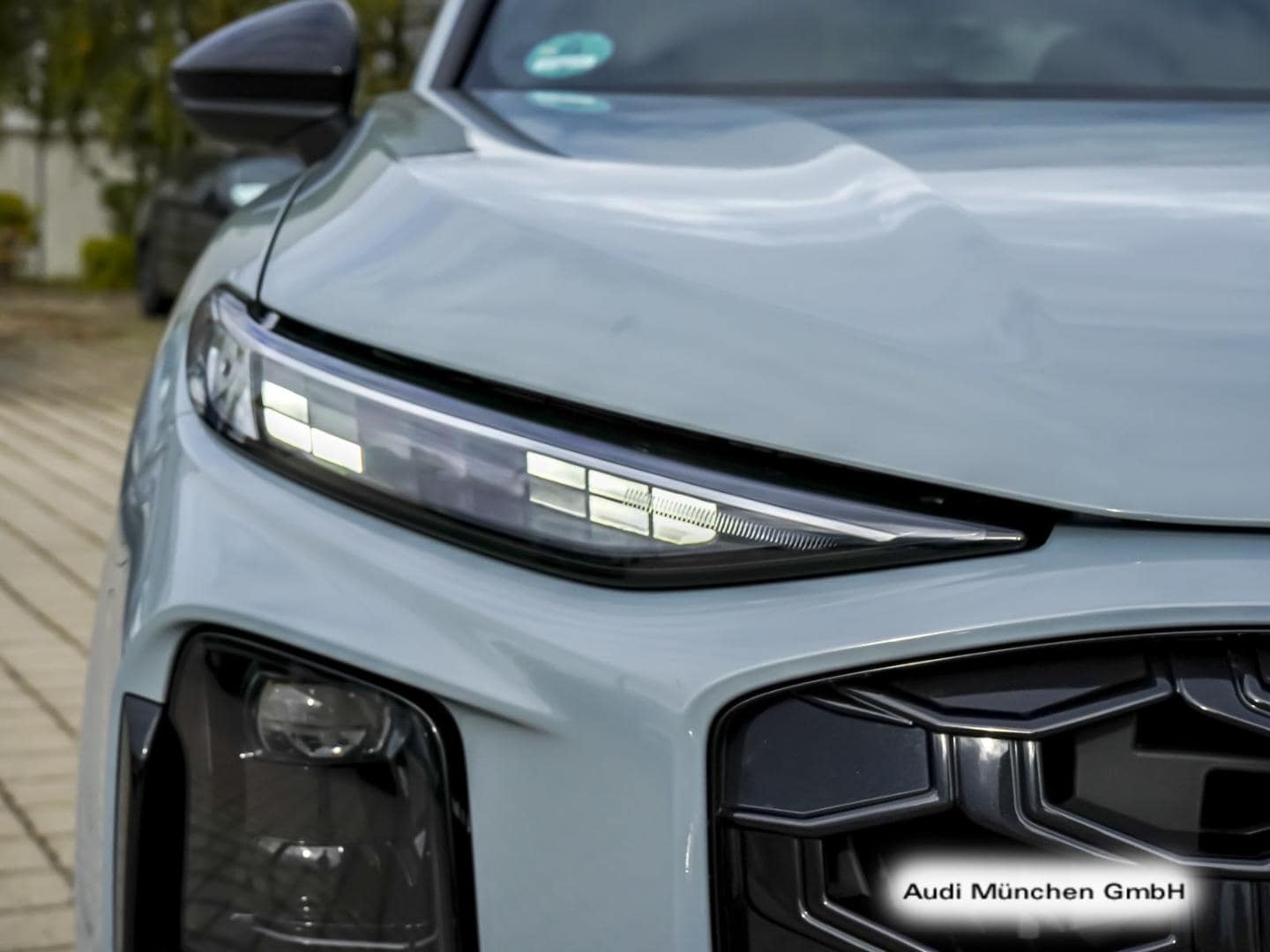 Bild über Audi Q3 SUV TFSI quattro 150 kW S tronic - für weitere Informationen kontaktieren Sie den Audi Partner