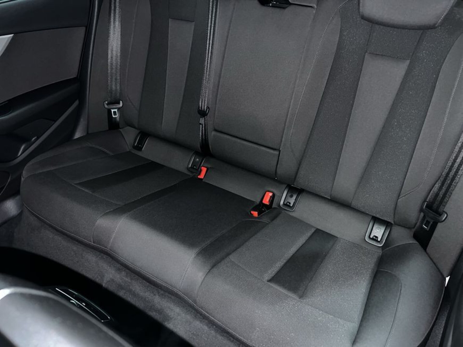 Audi A4 Avant S line
