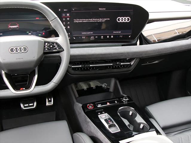 2025 AUDI SQ6 - Image 19