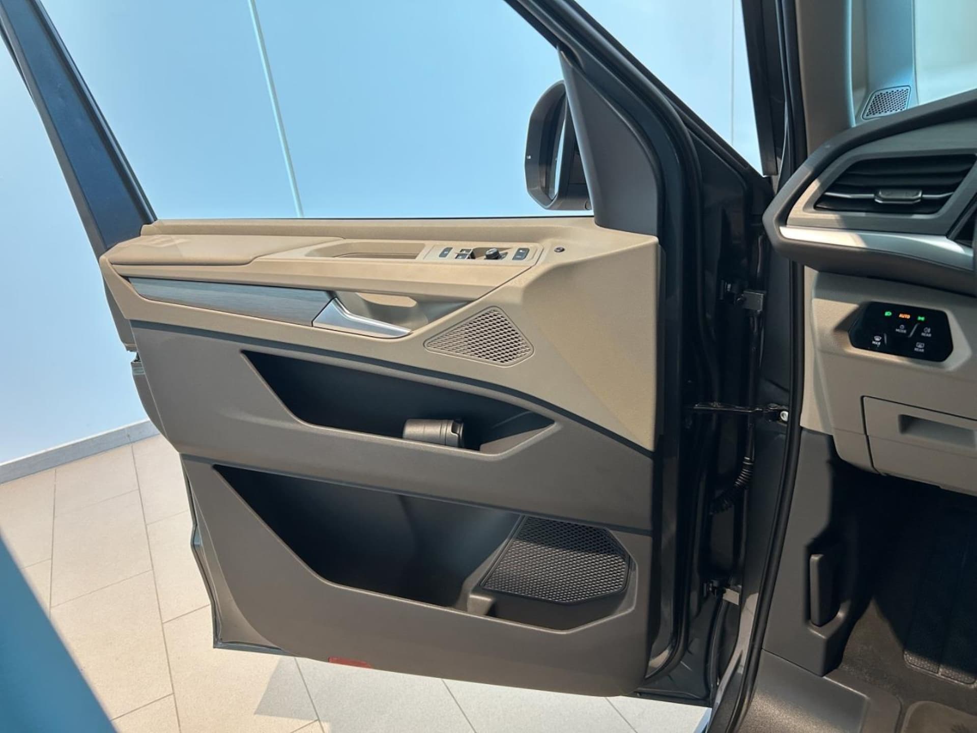 Volkswagen Multivan Life