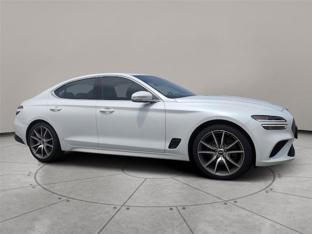 2023 Genesis G70