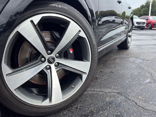 2024 Audi SQ8