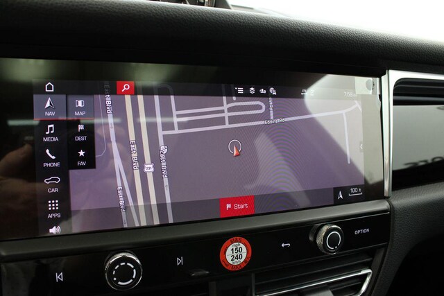2025 Porsche Macan S - Photo 20