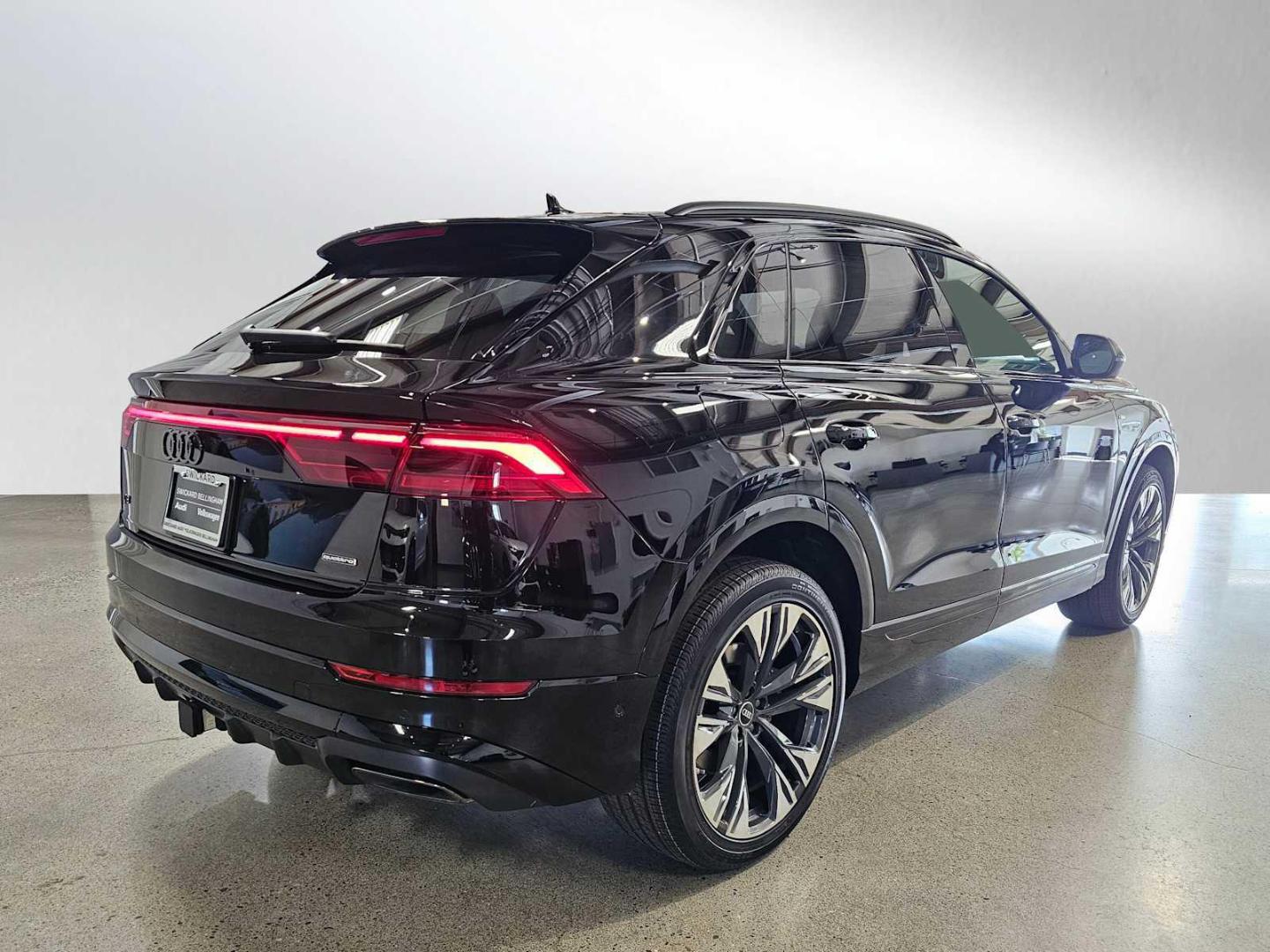2025 Audi Q8 Premium Plus - Photo 7