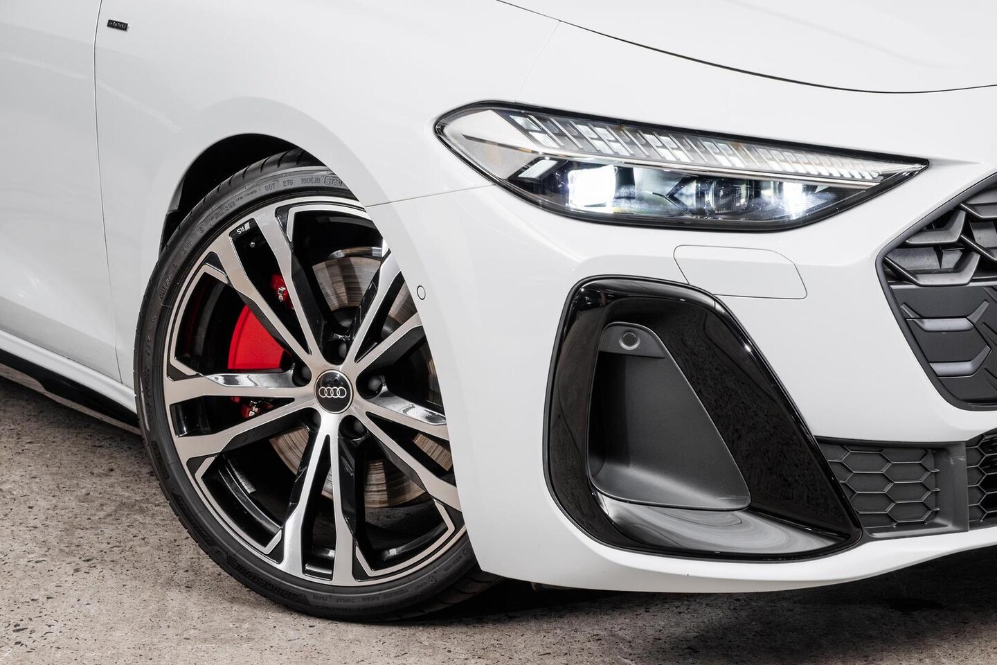 Image about Audi A5 Sedan TFSI e e-hybrid quattro 270 kW S tronic