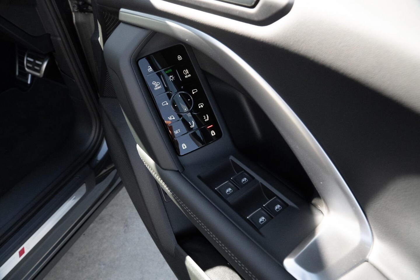 Image about Audi Q5 SUV TDI quattro 150 kW sport