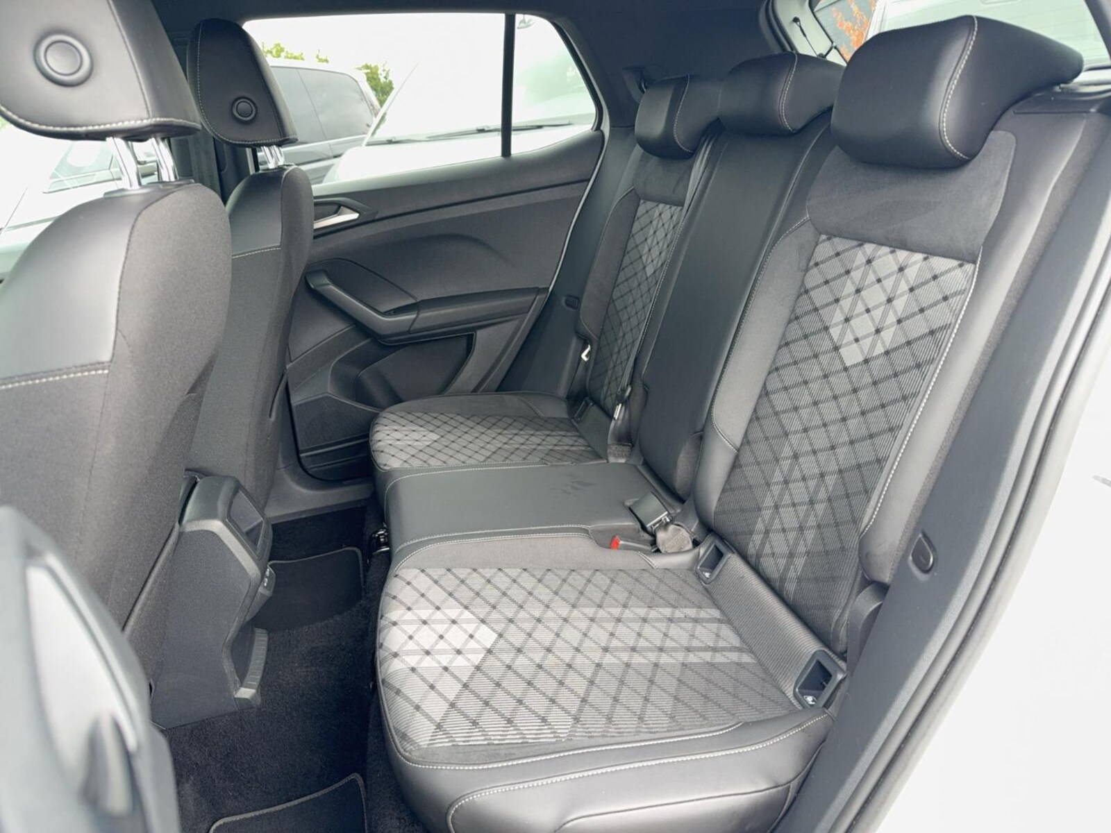 Volkswagen T-Cross – Bild 13
