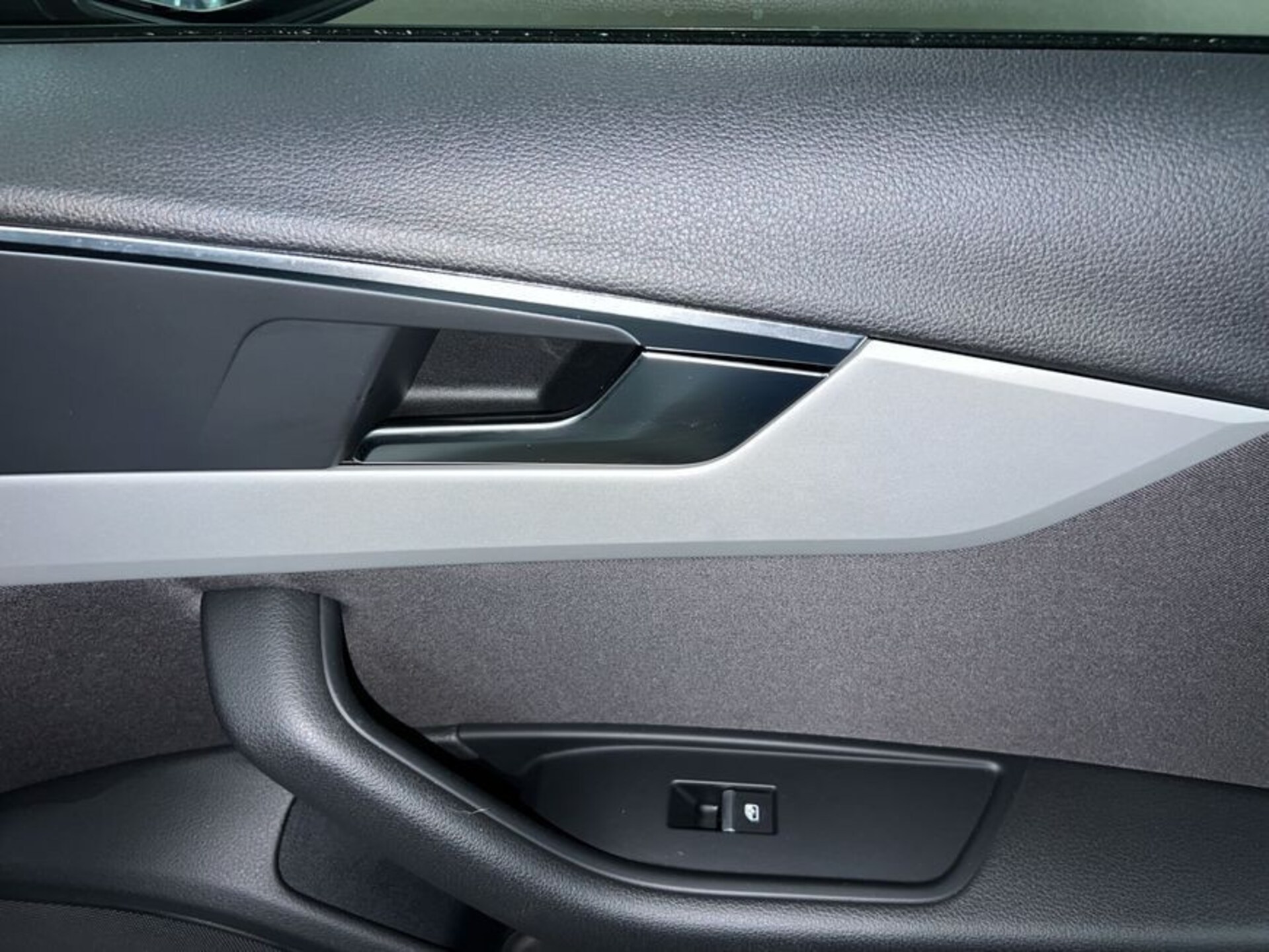 Audi A4 Avant S line
