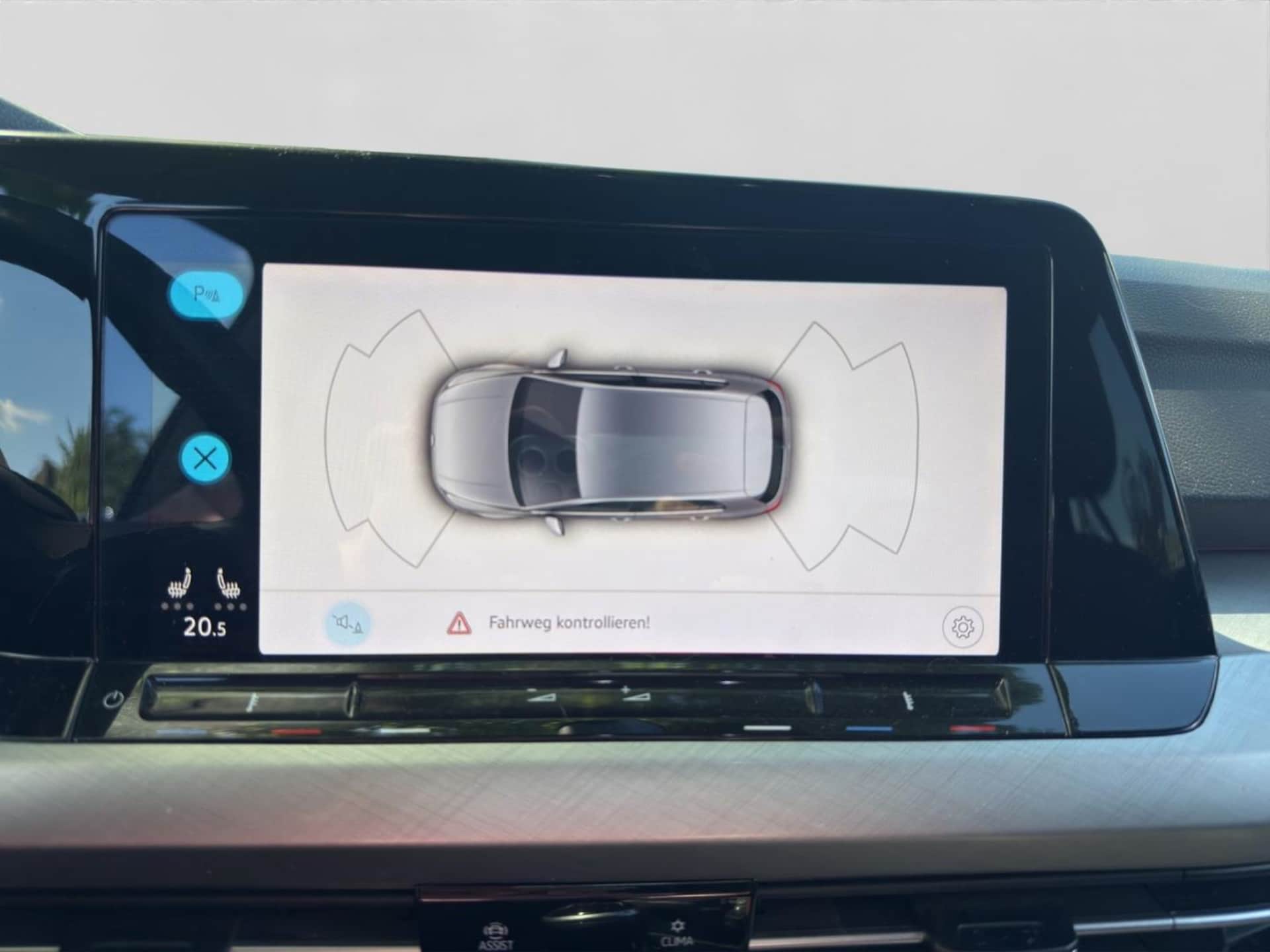 Volkswagen Golf Life