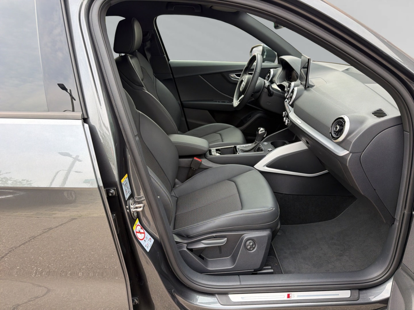 Bild über Audi Q2 S line 35 TDI S tronic - für weitere Informationen kontaktieren Sie den Audi Partner