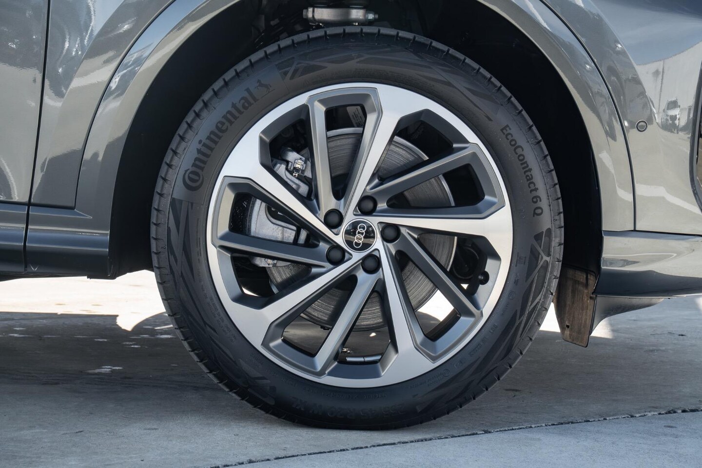 Image about Audi Q5 SUV TDI quattro 150 kW sport