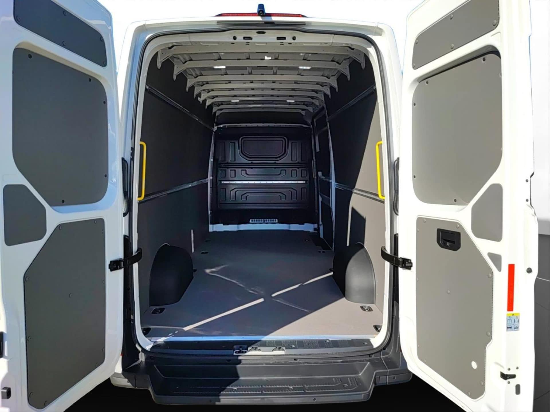 Volkswagen Crafter Kasten langer Radstand
