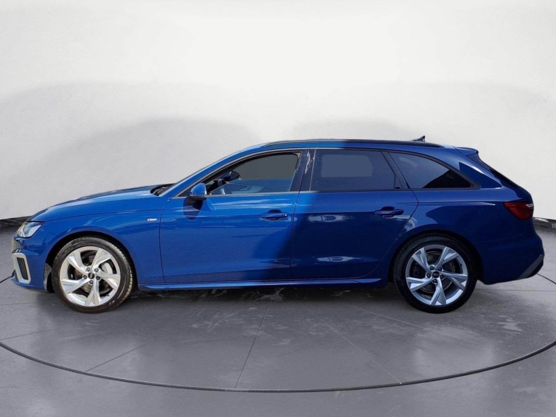 Audi A4 Avant S line