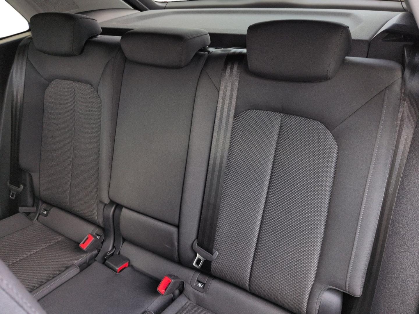 Bild über Audi Q3 TFSI 110 kW S tronic - für weitere Informationen kontaktieren Sie den Audi Partner