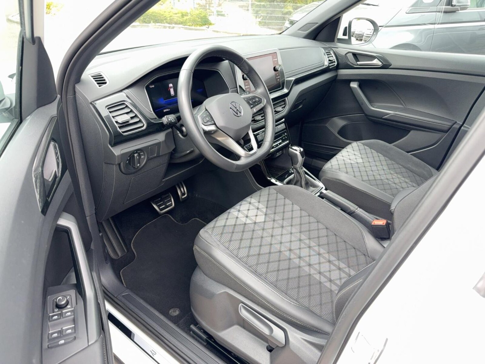Volkswagen T-Cross – Bild 19