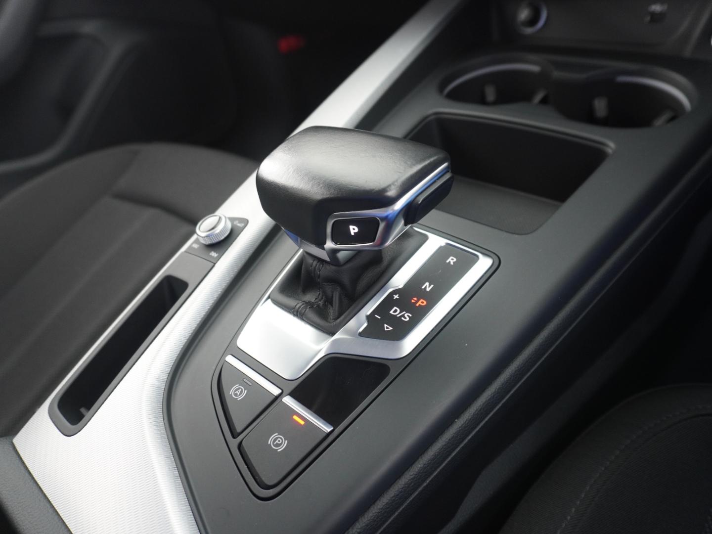 Audi A4 Sedan