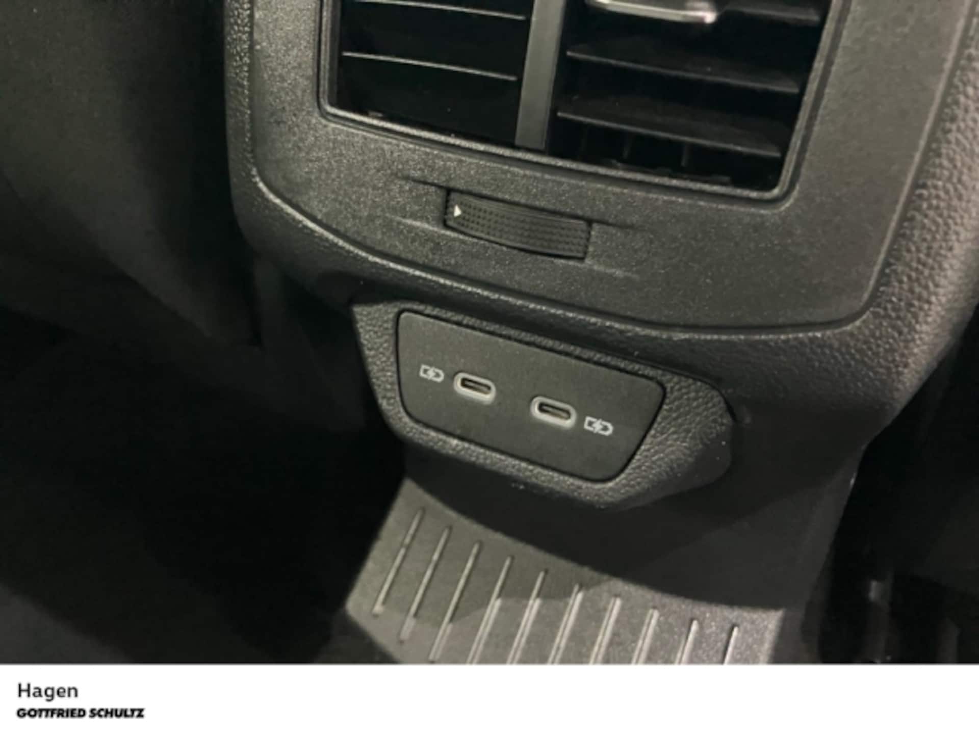 Volkswagen T-Roc Active