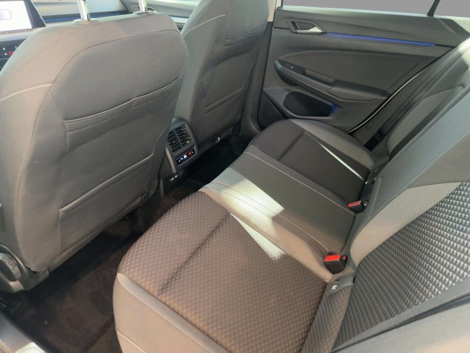 Volkswagen Golf Active