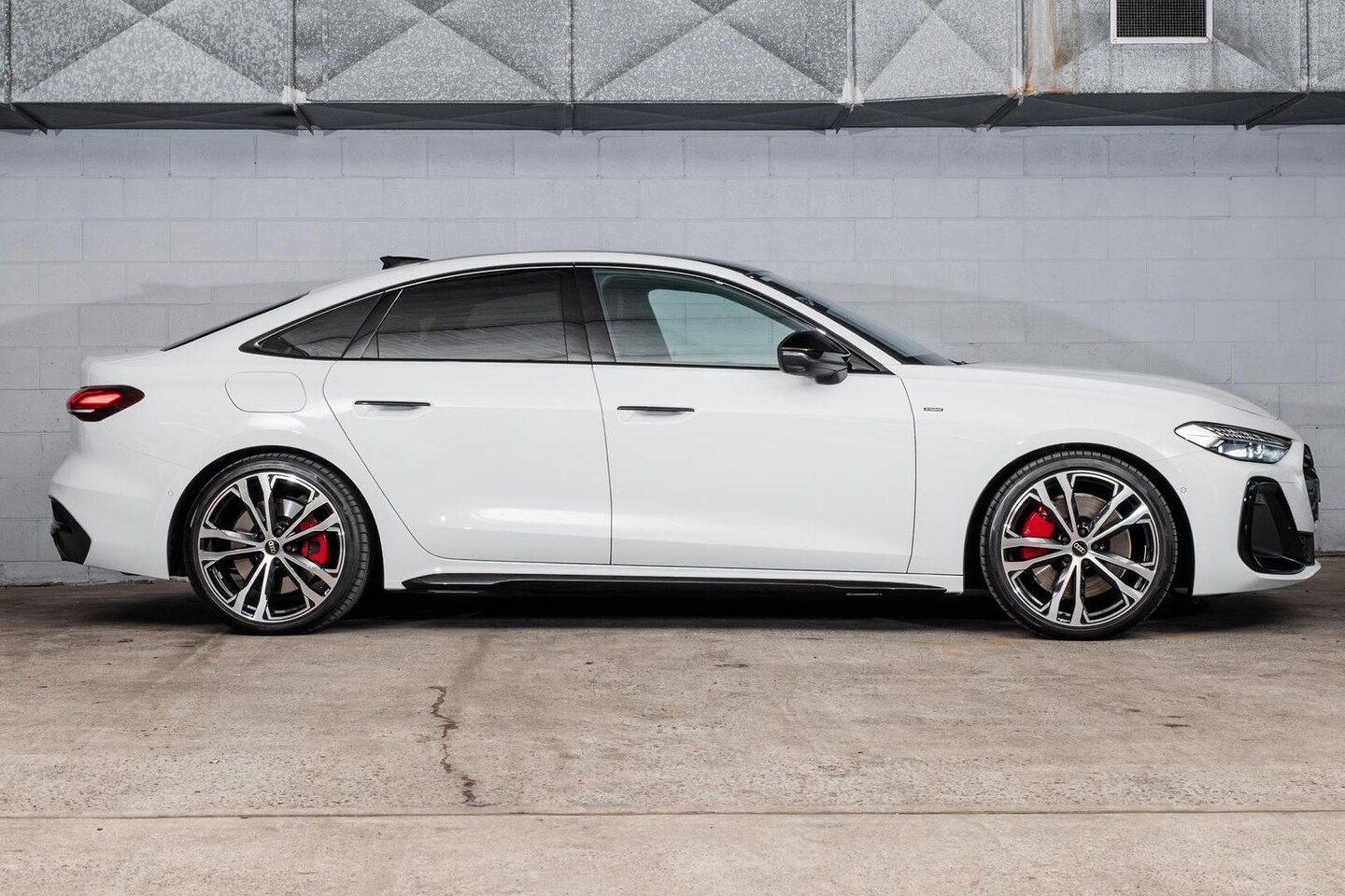 Image about Audi A5 Sedan TFSI e e-hybrid quattro 270 kW S tronic
