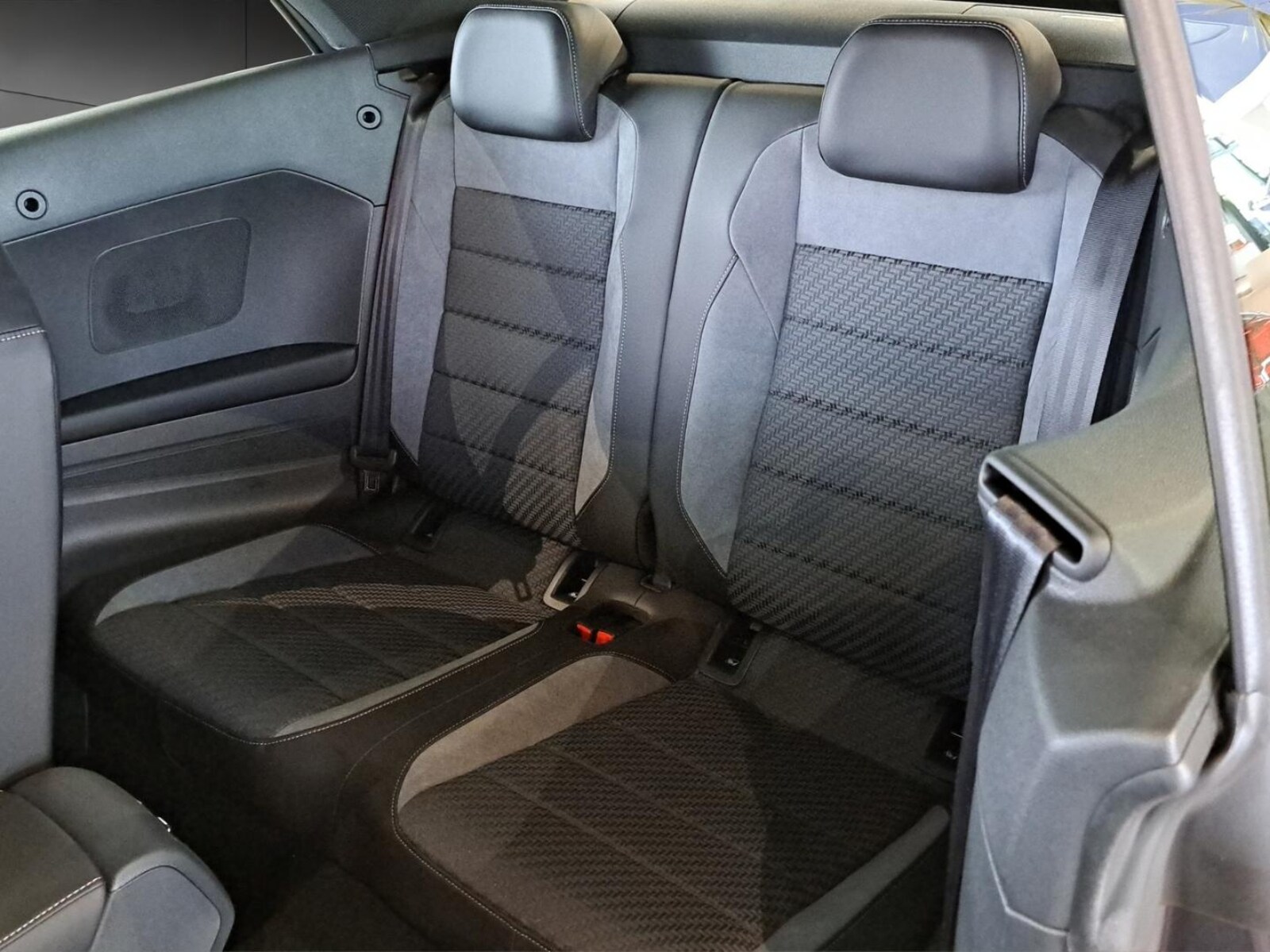 Volkswagen T-Roc Cabriolet – Bild 14